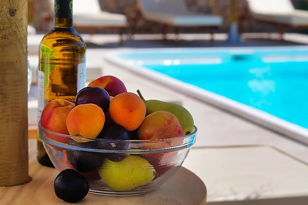 Pool, Avraki, Santorini