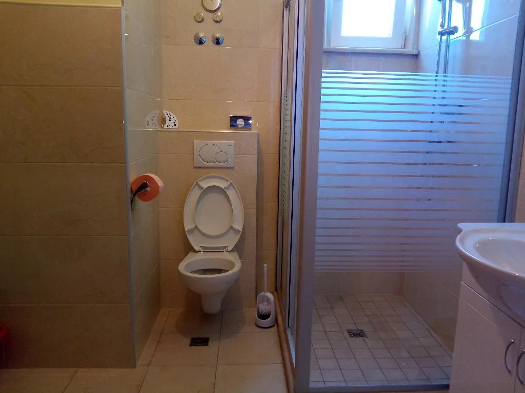 APARTMENT WITH BALCONY Room, House Perone, Dubrovnik