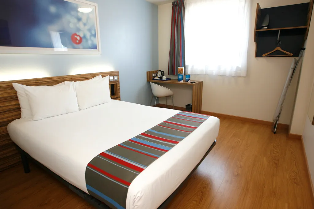 DOUBLE STANDARD Room, Travelodge Barcelona Poblenou, Barcelona