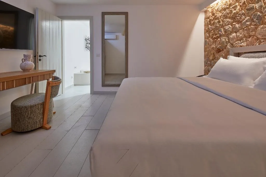 SUITE DUPLEX Room, Sea Breeze Santorini Beach Resort, Curio Collectio, Santorini