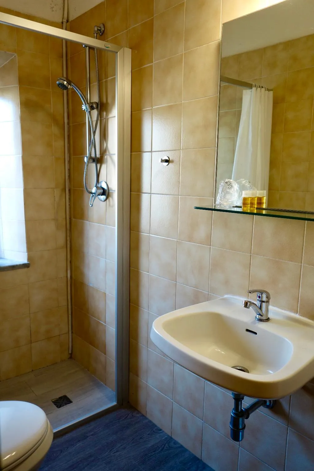 Room, Genesio, Florence