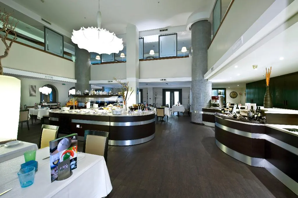 Restaurant, Holiday Inn Naples, Naples