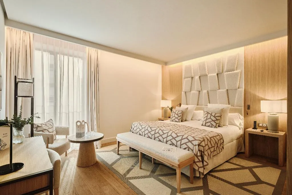 DOUBLE DELUXE Room, Hospes Palau de la Mar Valencia, Valencia