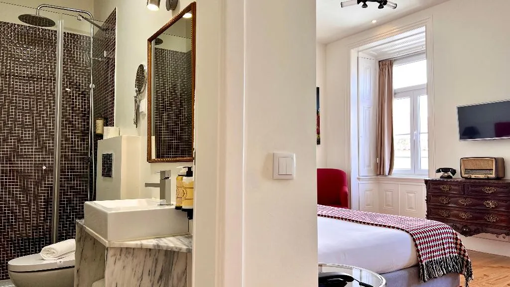 Double or Twin ONE BEDROOM ONE BATHROOM Room, Tesouro Da Baixa By Shiadu, Lisbon