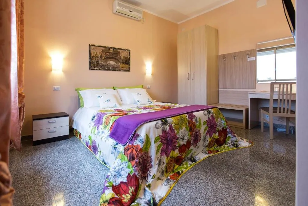 Room, Il Sole, Cagliari