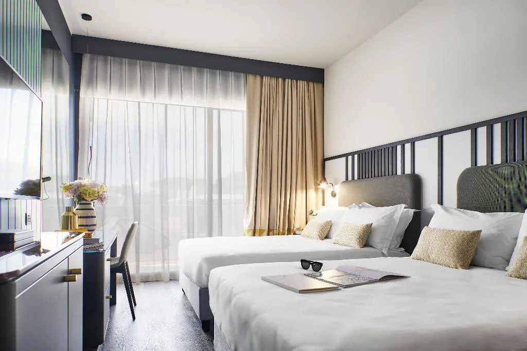 DOUBLE TWO DOUBLE BEDS Room, Villa Pamphili, Rome