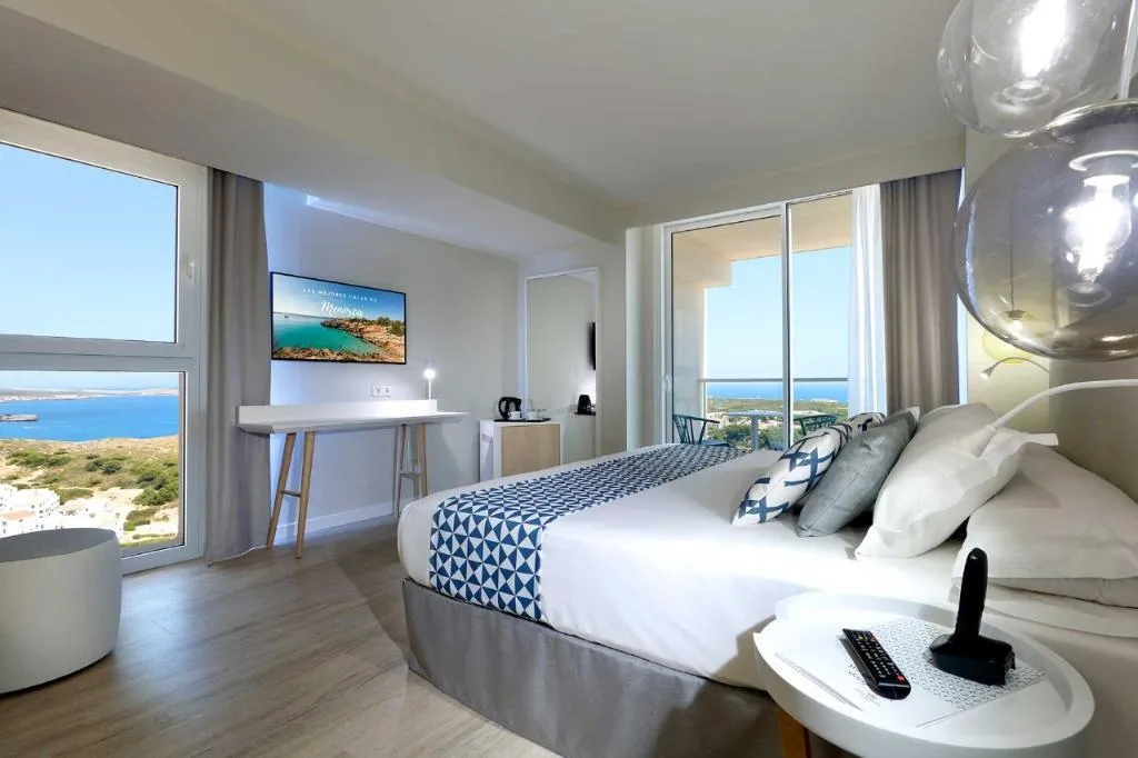 FAMILY ROOM SEA VIEW Room, Palladium Hotel Menorca, Menorca