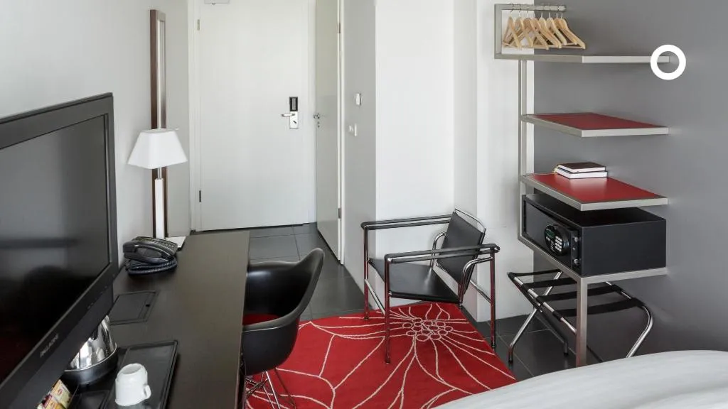 SINGLE DELUXE Room, Center Hotels Arnarhvoll, Reykjavik