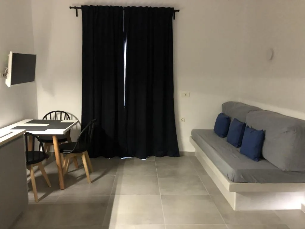 Room, Dragonfly Villas, Santorini