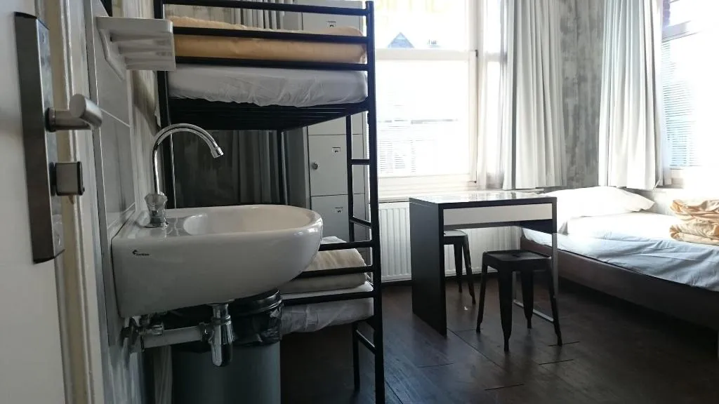 Room, Amigo Budget Hostel, Amsterdam