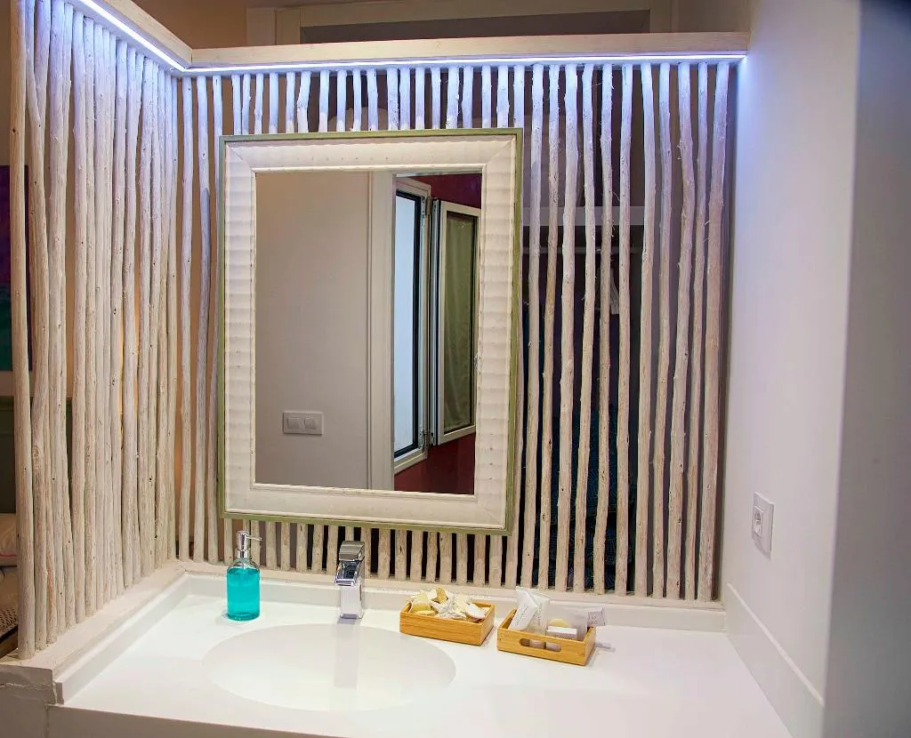 APARTMENT DELUXE Room, Overland Suites Catedral Luxury Apartments, Seville