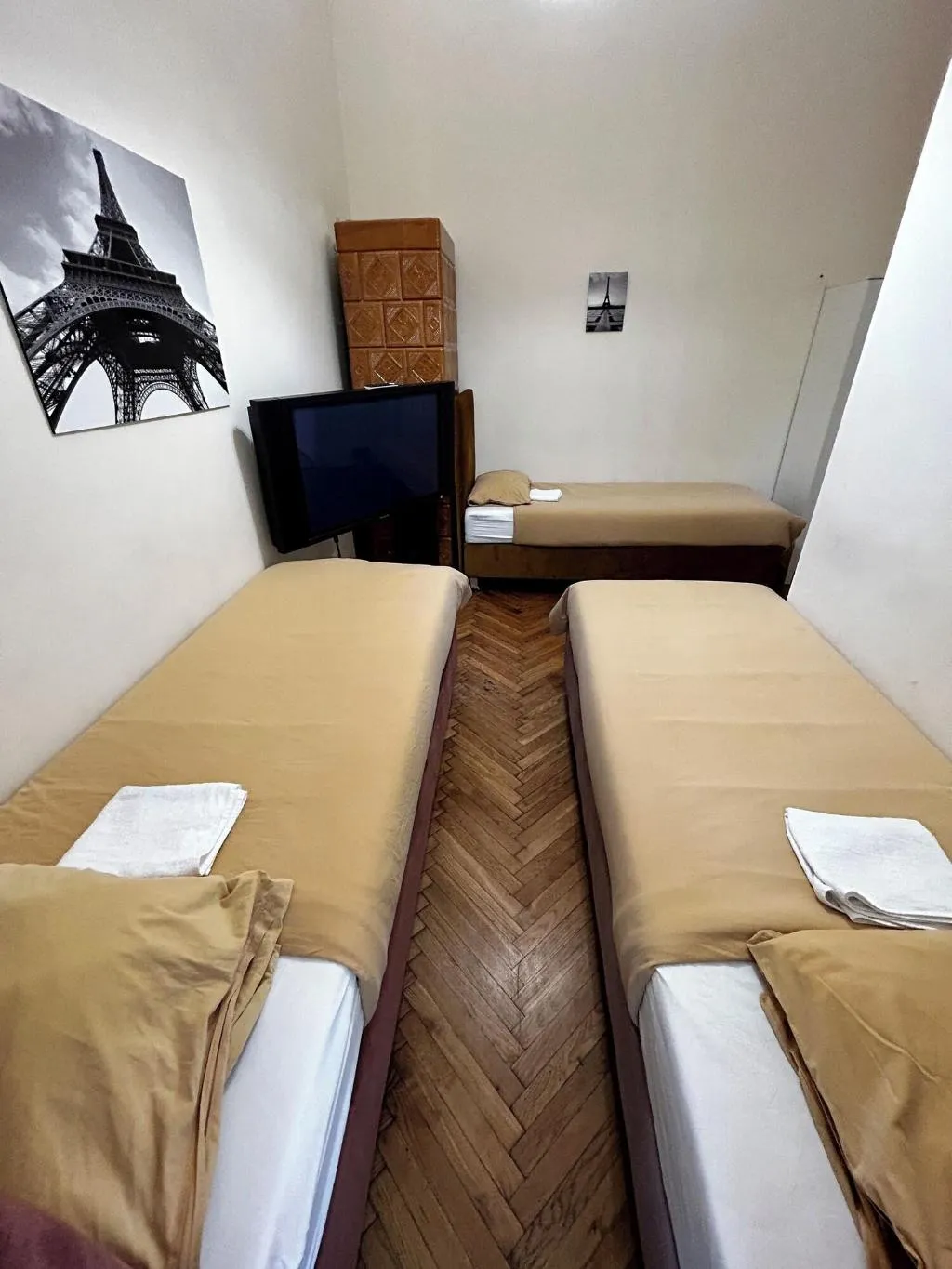 Room, AMEN Aparthotel Curie 8, Krakow