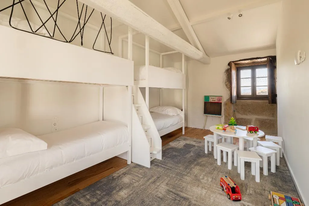 APARTMENT TWO BEDROOMS Room, CasaNova Farmhouse, Porto
