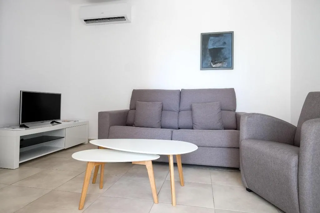 Room, S'Alamera Suites Hotel & Apartments, Ibiza