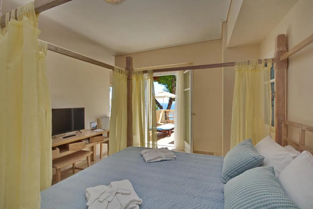 SUITE CLASSIC Room, Alonissos Beach Bungalows & Suites Hotel, Skiathos