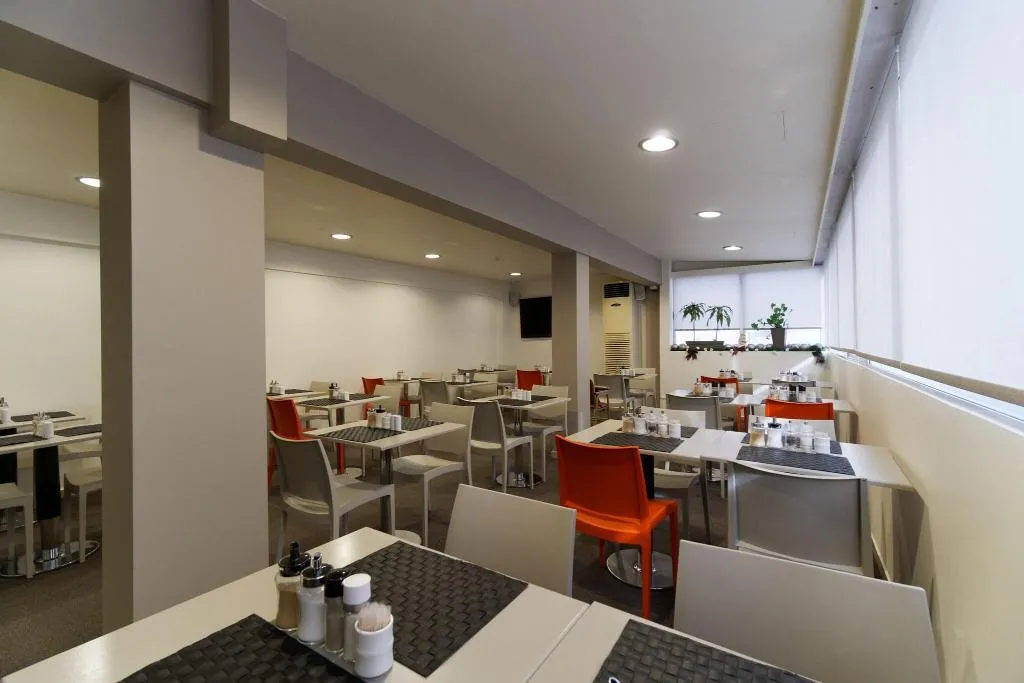 Restaurant, Piraeus City Hotel, Athens