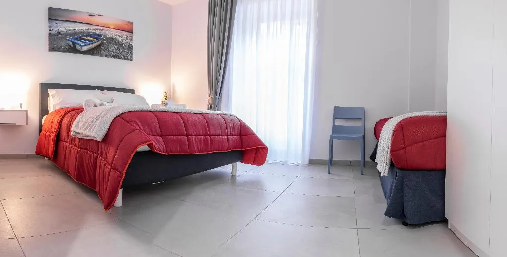 Room, Casina Rossa, Naples