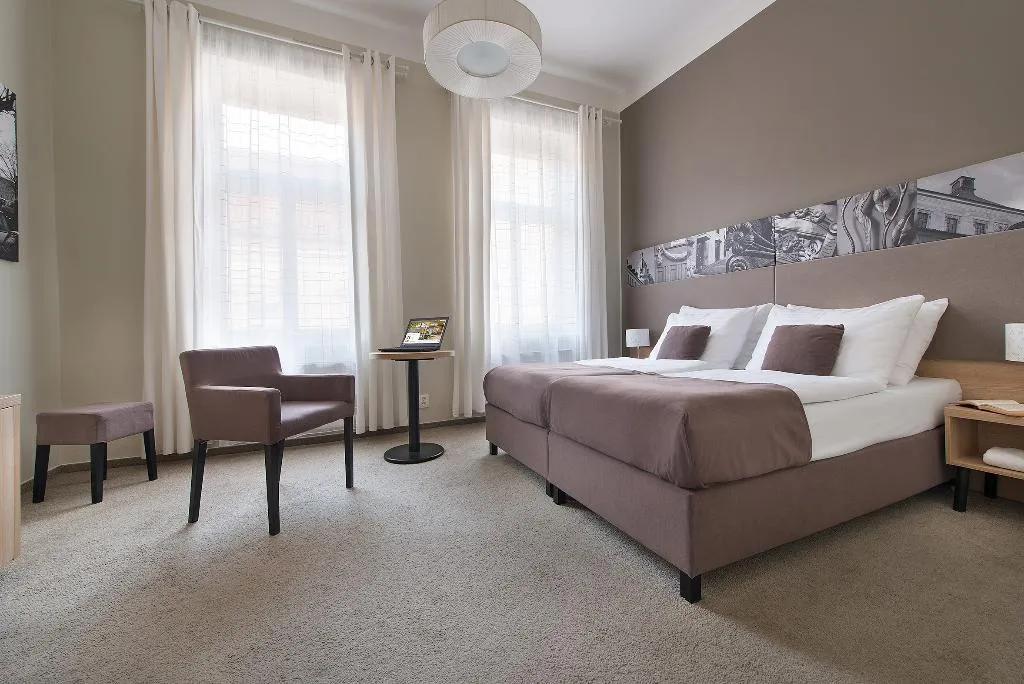 SINGLE COMFORT Room, Three Crowns Hotel, Prague