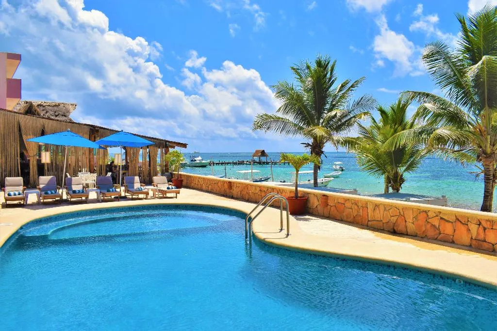 Pool, Hacienda Morelos Beach Front Hotel, Cancun Area