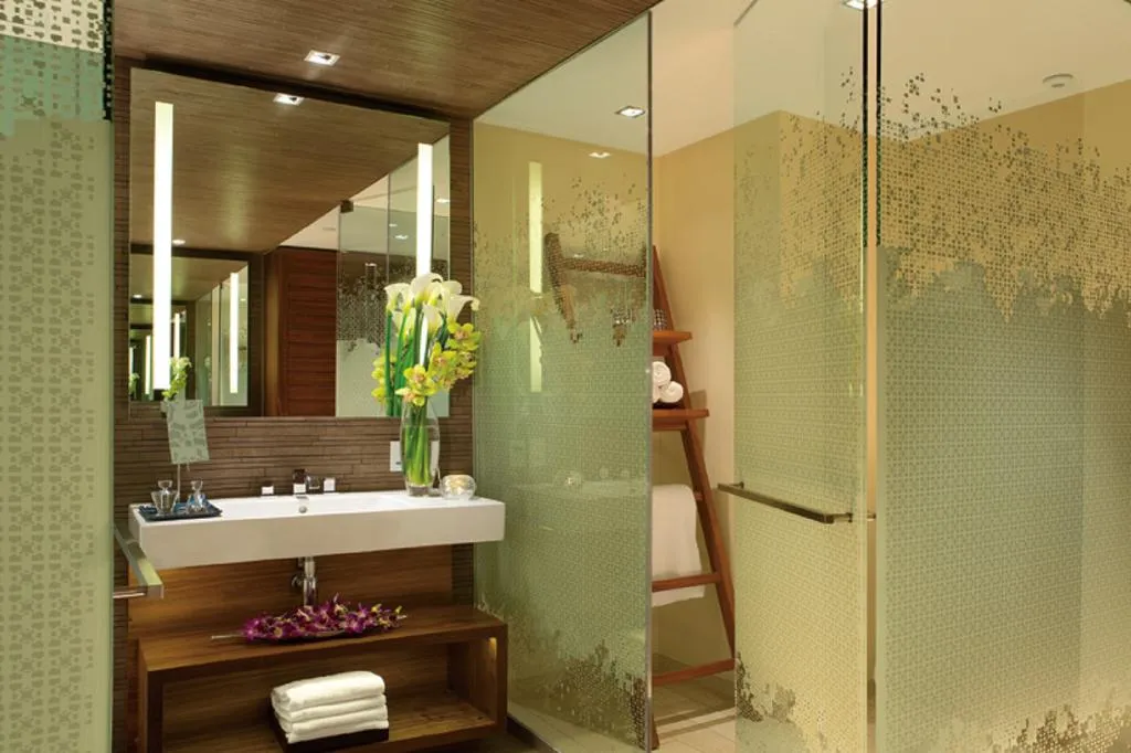 TWIN DELUXE PARTIAL OCEAN VIEW Room, Secrets The Vine Cancun, Cancun Area