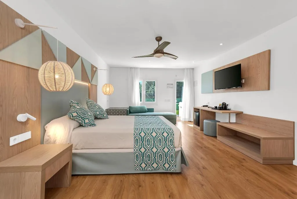 Double or Twin STANDARD Room, Hotel Palia Dolce Farniente,, Majorca