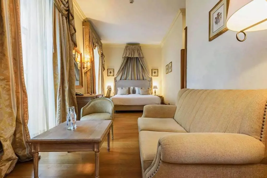 DOUBLE DELUXE Room, Real Palacio, Lisbon