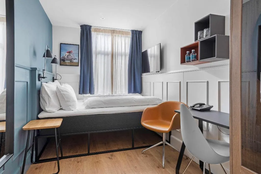 DOUBLE ECONOMY Room, The Huxley Copenhagen, BW Premier Collection, Copenhagen