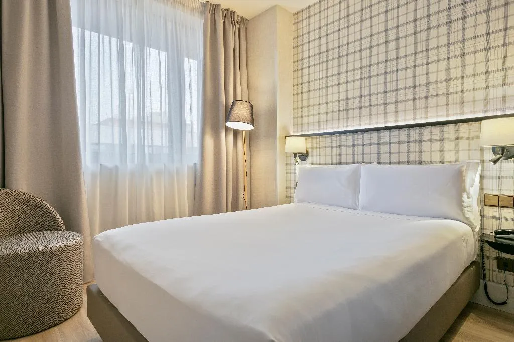 DOUBLE ECONOMY Room, Acta City 47, Barcelona
