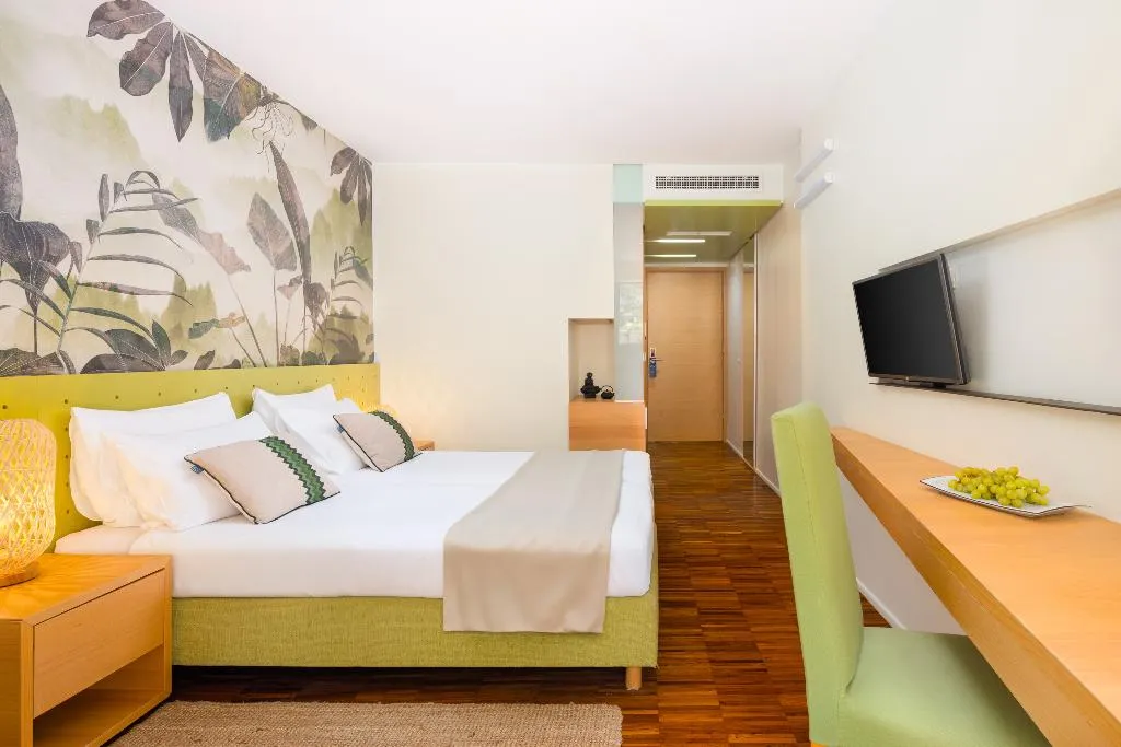 Double or Twin SUPERIOR GARDEN VIEW Room, Aminess Vival Velaris Resort, Split