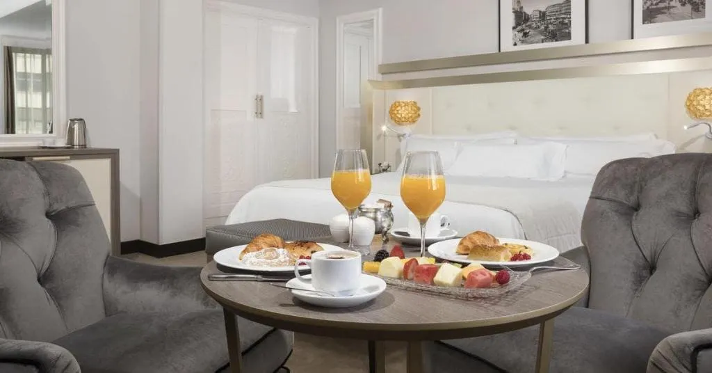 Room, Melia Castilla, Madrid