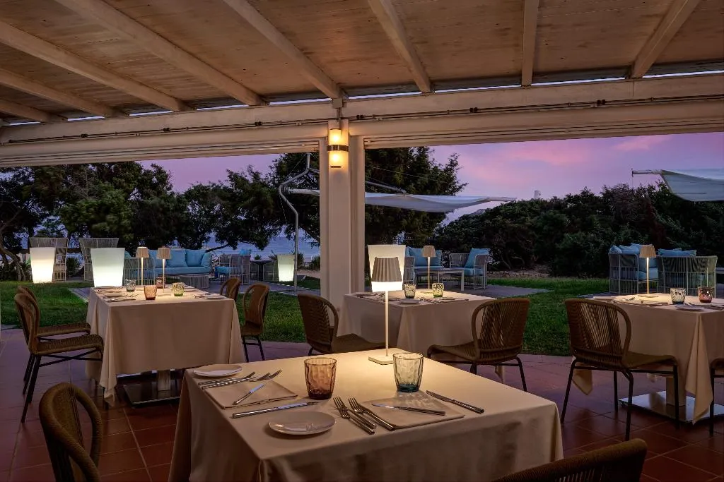 Restaurant, Almar Timi Ama Resort & Spa, Cagliari