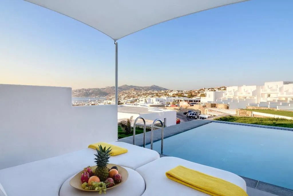 DOUBLE SUPERIOR SIDE SEA VIEW Room, Myconian Korali Relais & Chateaux, Mykonos