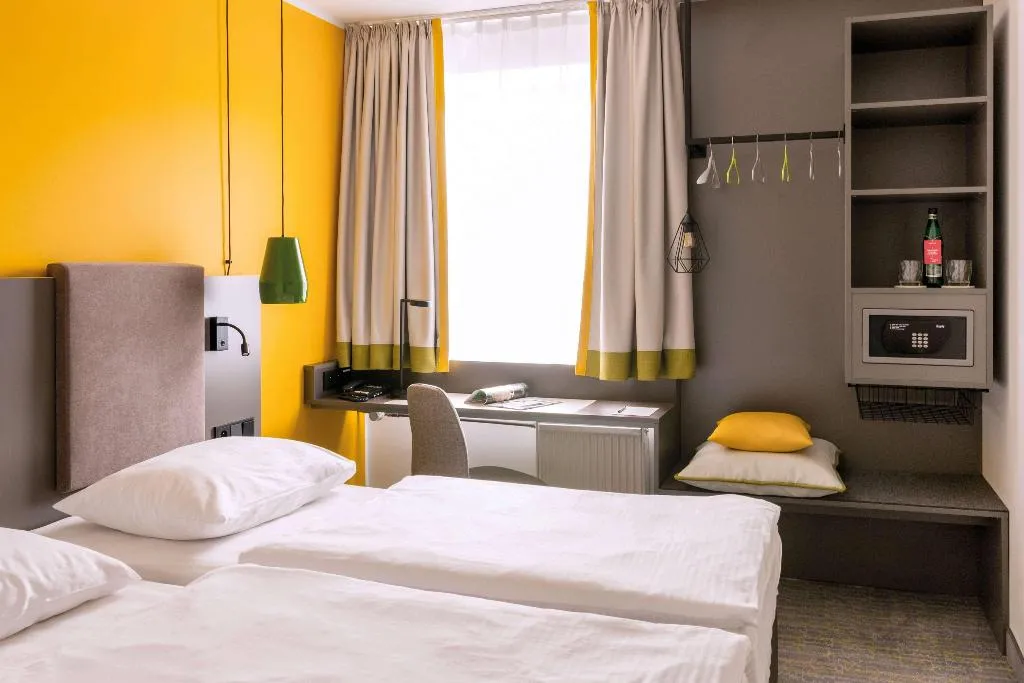 Room COMFORT Room, Vienna House Easy by Wyndham Cracow, Krakow