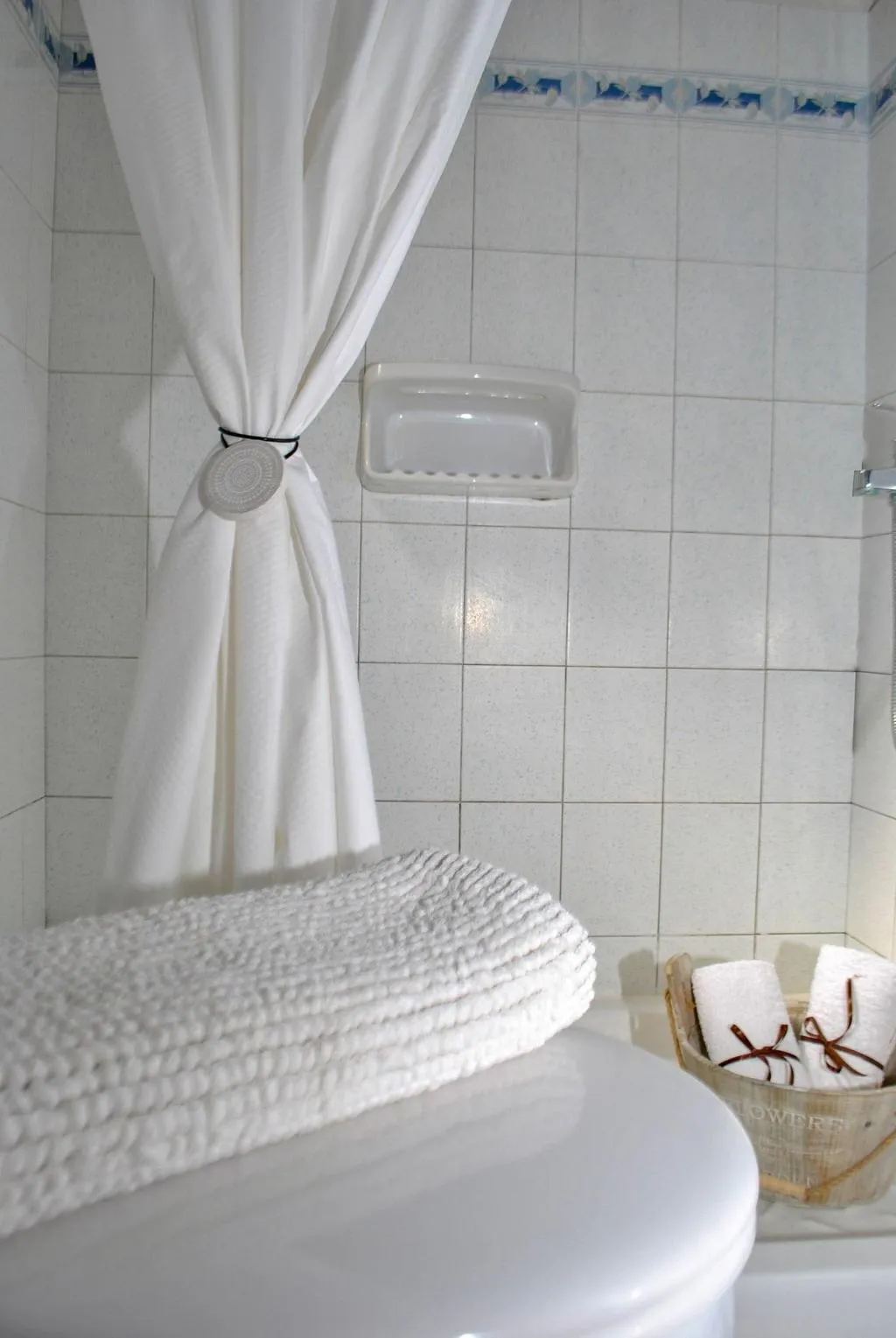 Room, Minas Studios, Kefallinia