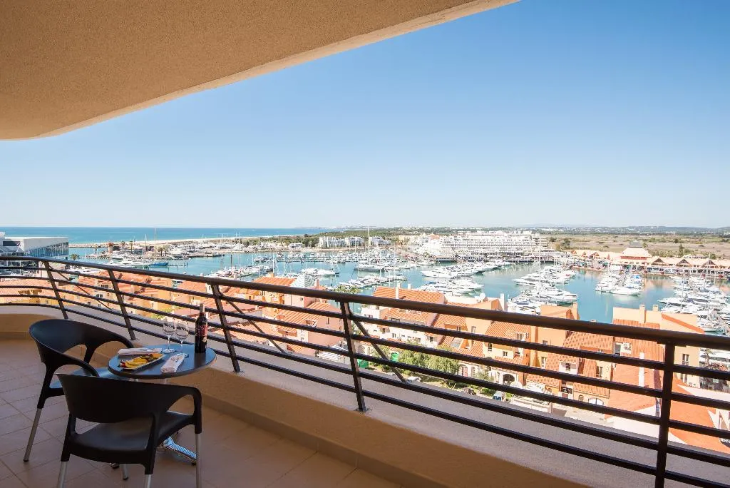 JUNIOR SUITE CLASSIC Room, Vila Gale Marina, Algarve