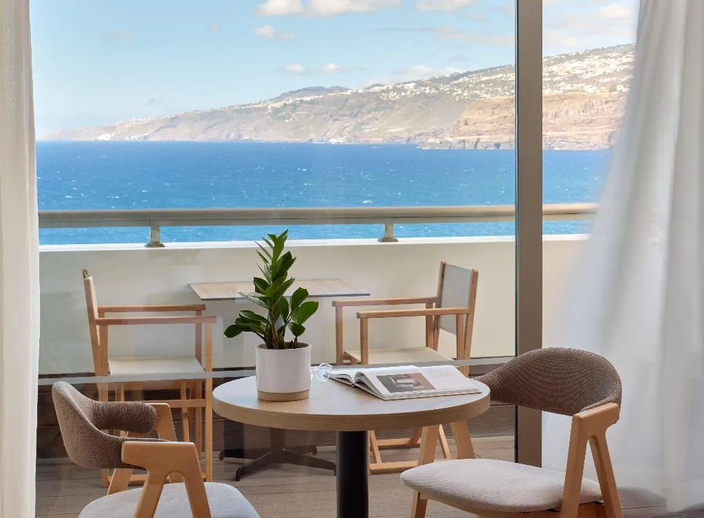 Double or Twin PREMIUM SEA VIEW Room, Meliá Costa Atlantis Tenerife, Tenerife
