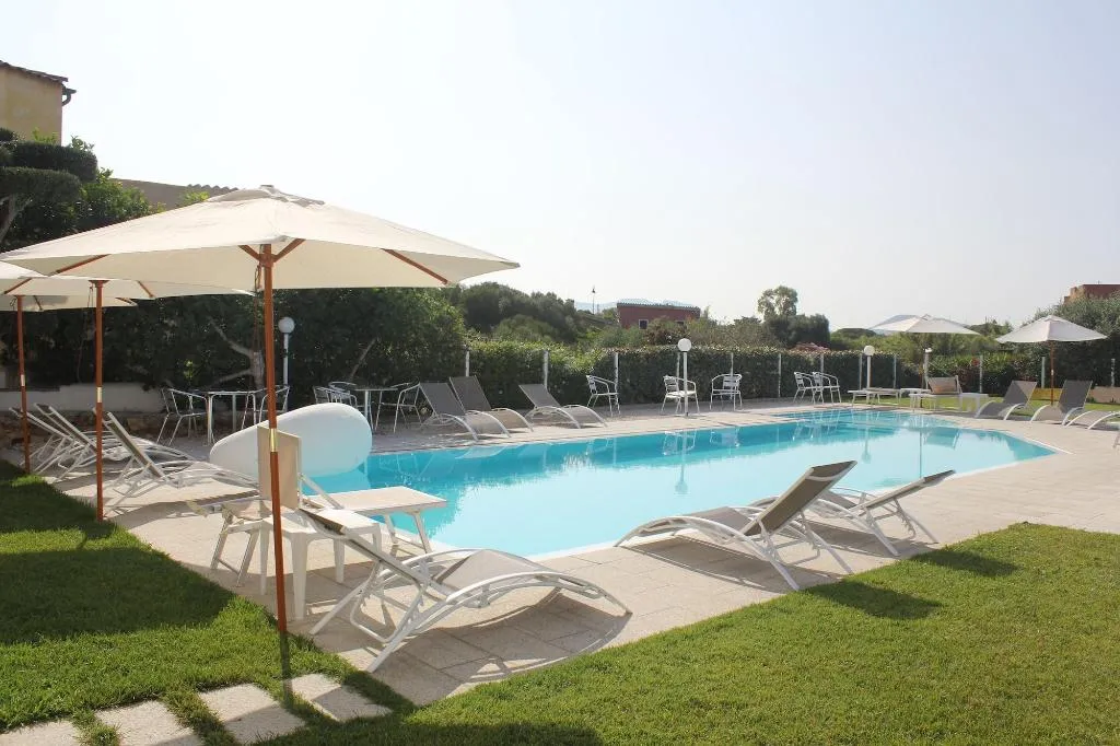 Sports and Entertainment, Al Mare Da Francesca, Olbia