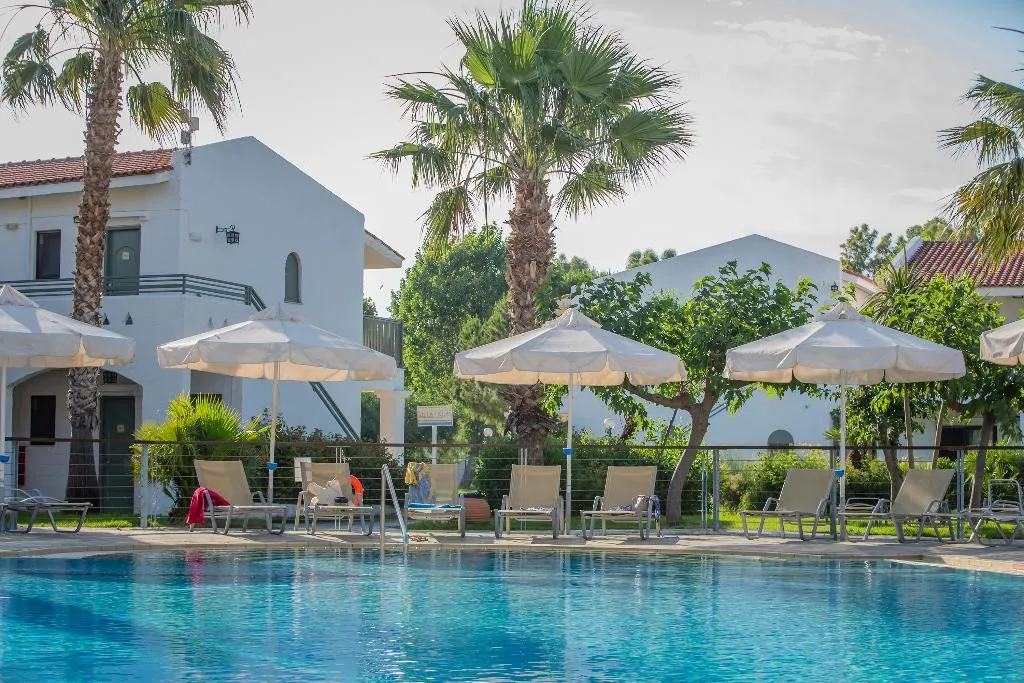 Pool, Golden Coast, Athens