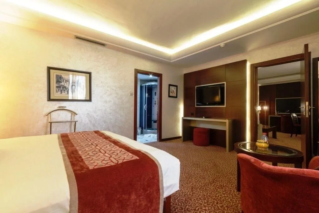 Room, Rabat, Rabat