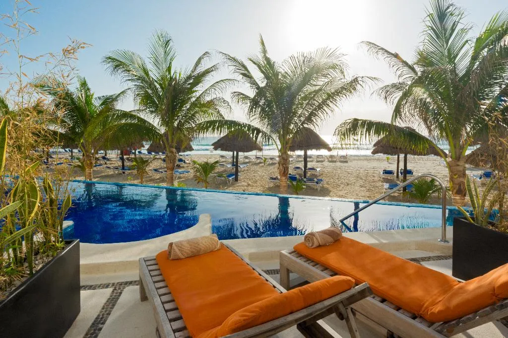 Terrace, Flamingo Cancun All Inclusive, Cancun Area