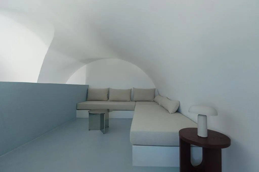 Room, Neo Luxury Suites, Santorini