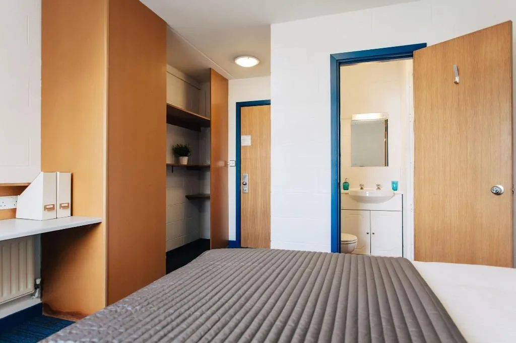 Room, Dcu Rooms At All Hallows College, Dublin