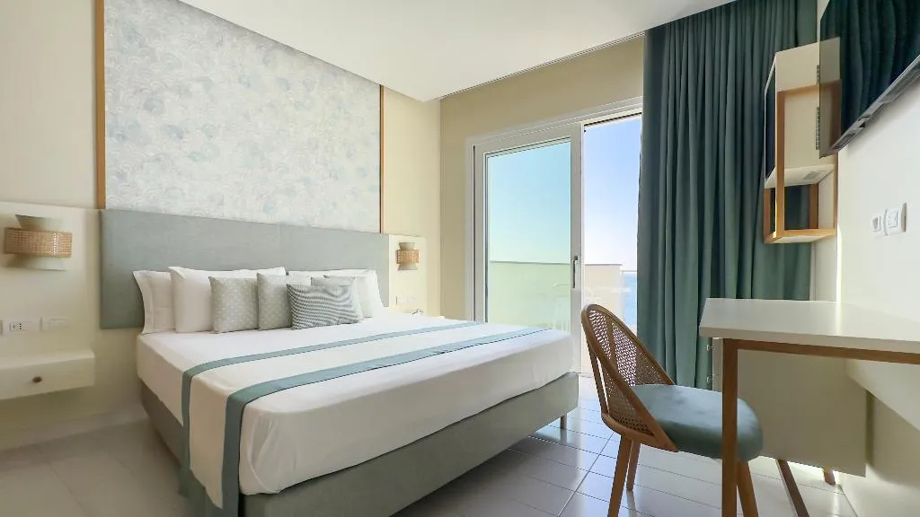 SUITE ONE BEDROOM ONE BATHROOM Room, Giosue' a Mare, Naples