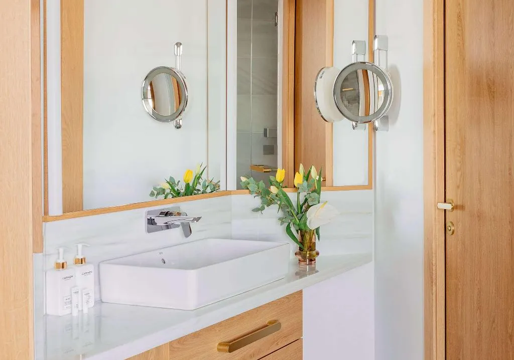SUITE TWO BEDROOMS Room, Torre Melina Gran Melia, Barcelona