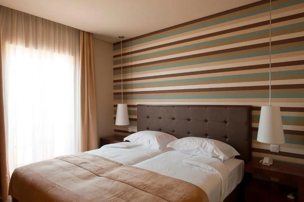 Double or Twin CAPACITY 3 Room, Grande Hotel do Luso, Porto