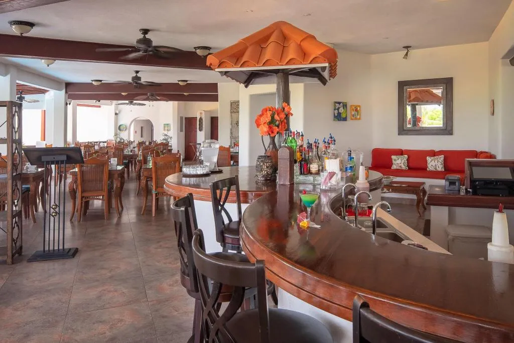 Bar, Sugar Cane Club Hotel And Spa - Adults Only, Barbados