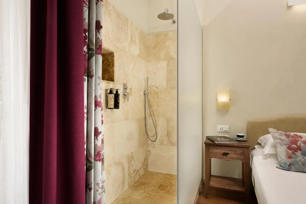 DOUBLE CLASSIC Room, Villa Sabolini, Florence