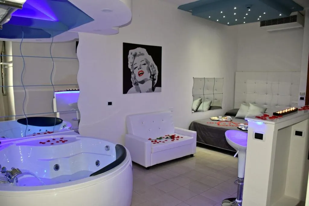 Room, Hotel Joy, Naples