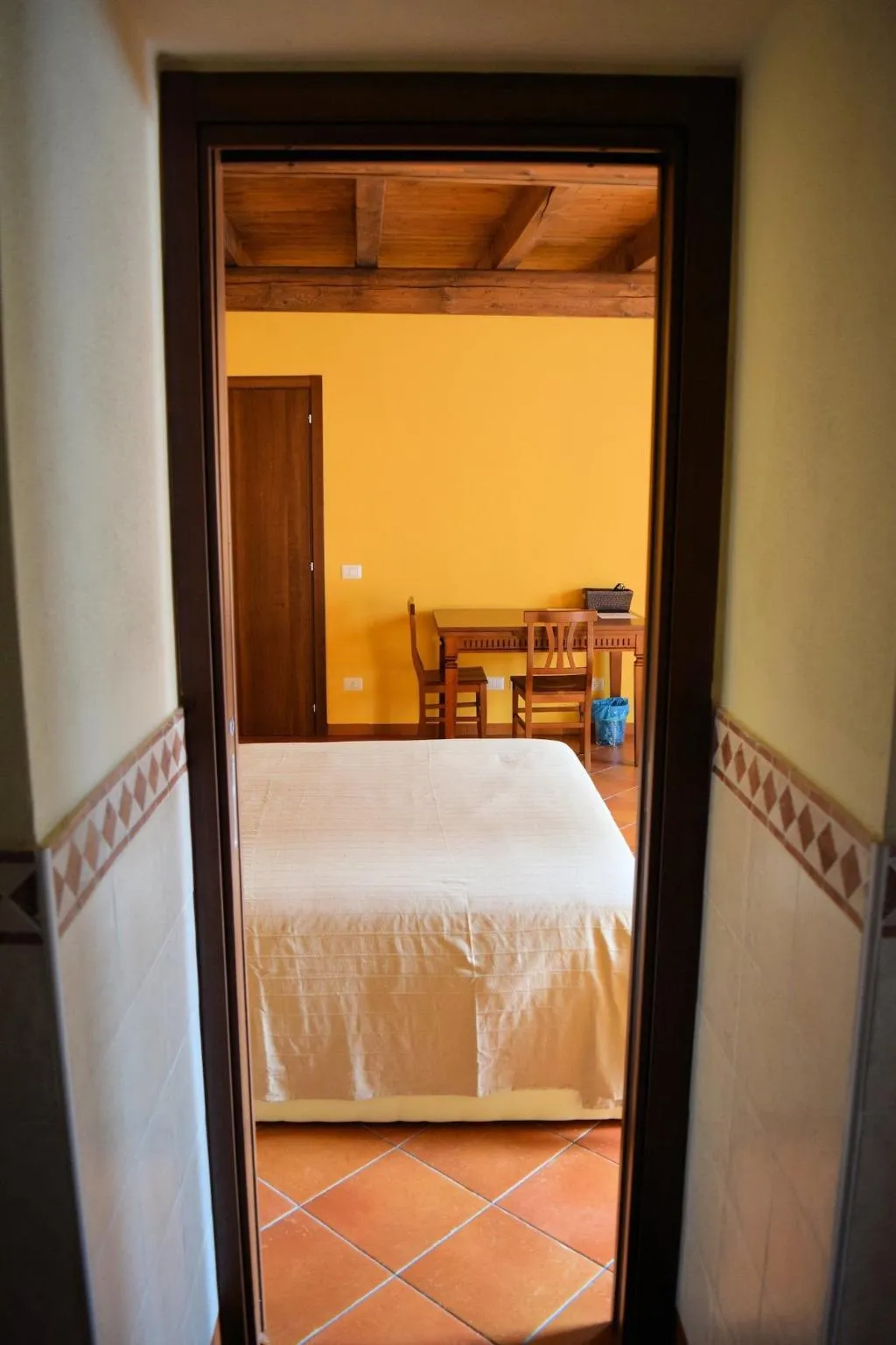 Room, Corte Certosina, Milan
