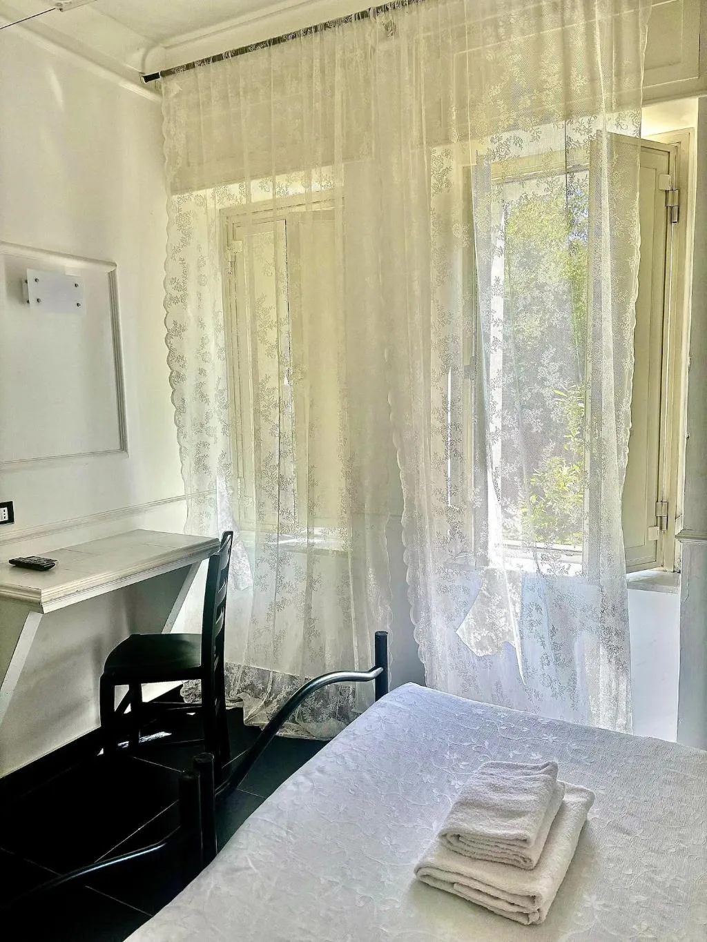Room, Palace Rome, Rome